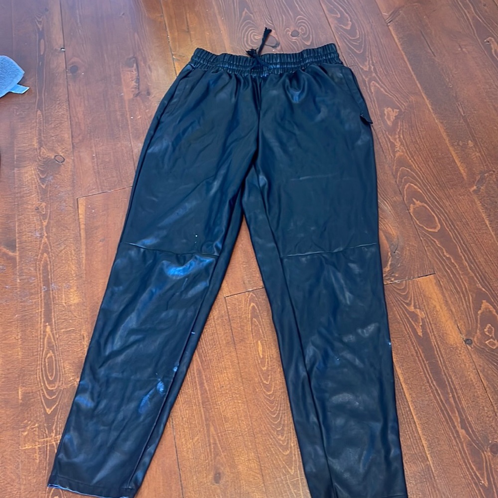 Leather Jogger-like pants